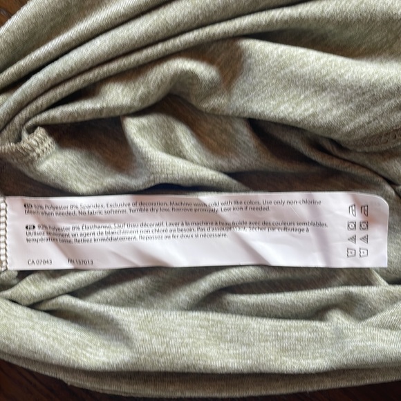 MARIKA Luxe Cropped Hoodie - Picture 7 of 7